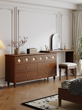 ��ʽ��ľ��y̨����һ�w����sС�������ҏ͹��L�D���ռ{�����y��