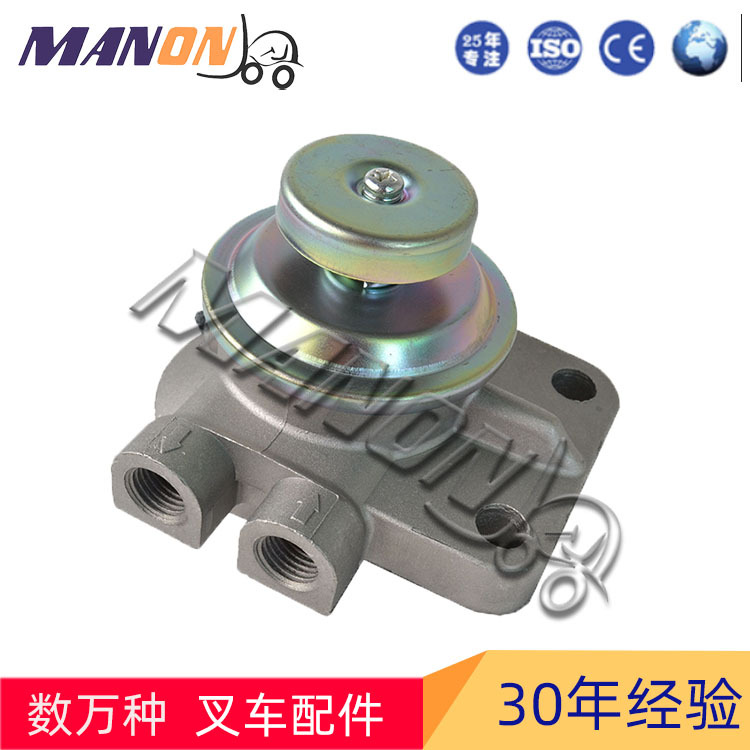 KOMATSU叉车6202-73-6110 柴油手油泵上盖适用4D95S-W\6D95发动机