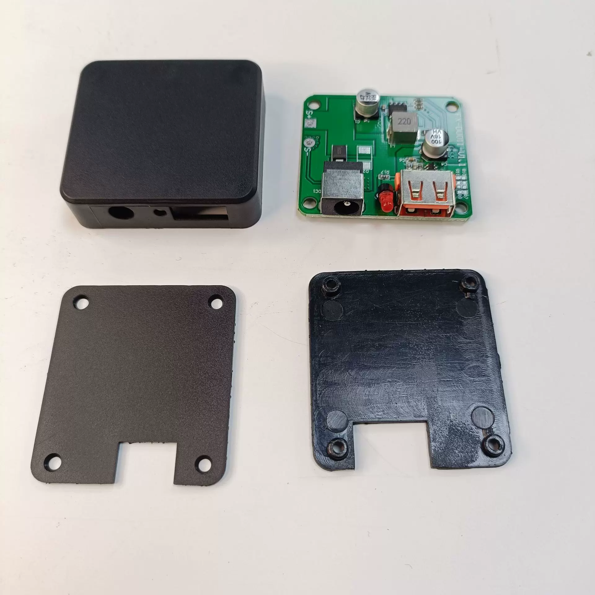 现货太阳能折叠包控制器太阳能控制器 太阳能接线盒