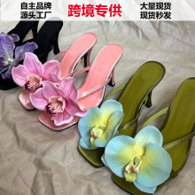 ���滨һ���ϸ߸���Ь�¿�����m����С�t������Ь�����������_