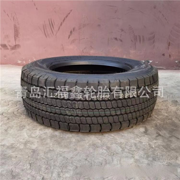 搅拌车牧场拖车315/60R22.5  全钢载重卡车货车真空轮胎顺花