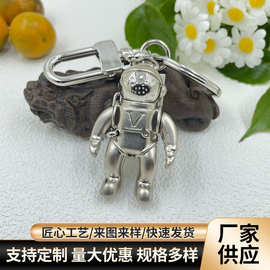 创意宇航员钥匙扣饰品包挂件包包个性设计感潮流电镀装饰钥匙扣