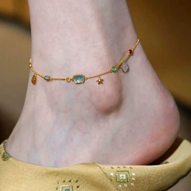 耳环;项链;耳钉