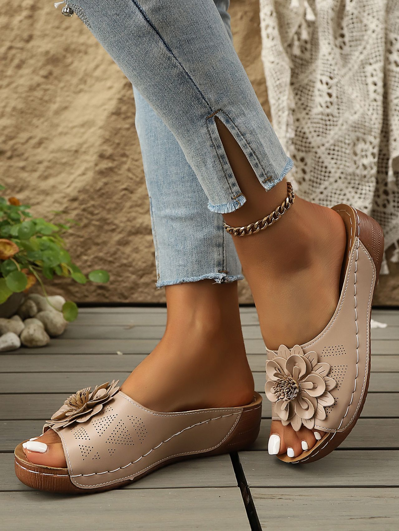 Women's Floral Wedge Sandals, New Style, Platform Open Toe, Plus Size Beach Sandals._vogvips.com