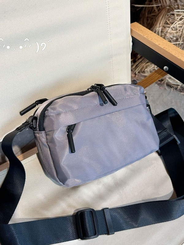 日系轻便百搭多隔层小方包新款轻便休闲通勤斜挎包男女手机挎包|undefined