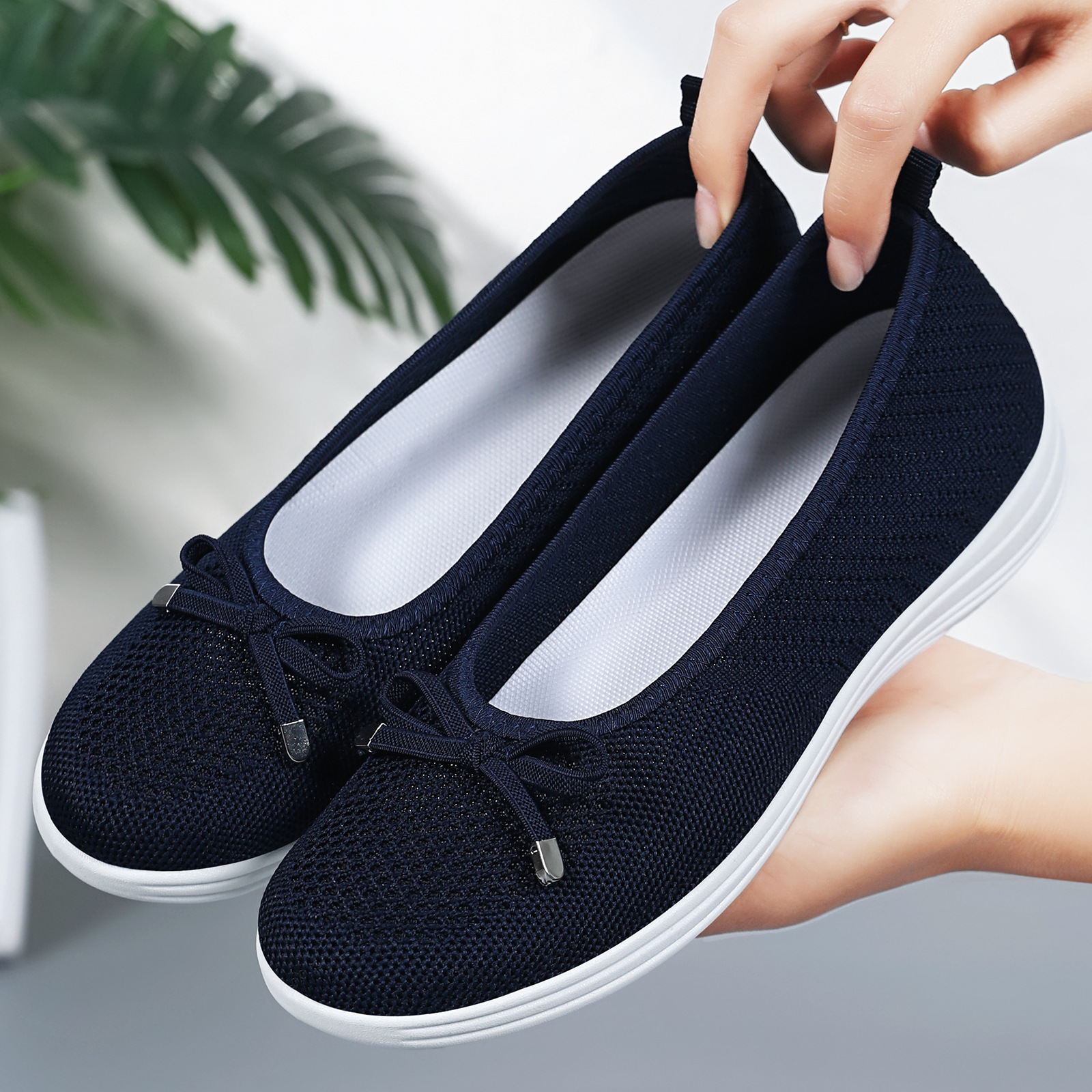 Zapatos de mujer primavera nuevos zapatos casuales superficiales un pie de zapatos de tela ligero y cómodo zapatos de malla al aire libre zapatos de tela