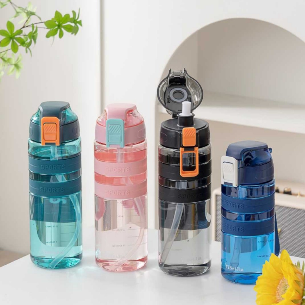 Yili taza de agua de gran capacidad de plástico portátil deportivo fitness al aire libre turismo de estudiantes hervidas de agua tazas espaciales para niños y niñas