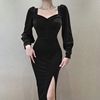 Long sleeve dress with sexy square neck， chest showing and waist closing zipper design