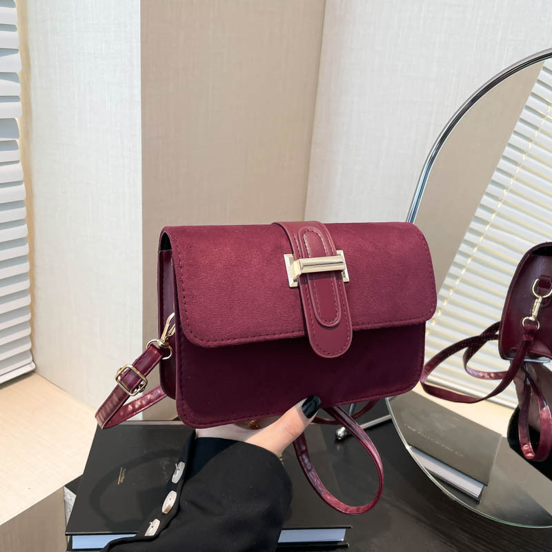 Bolso bandolera de un solo hombro con textura de alta calidad de gamuza de moda coreana 2025 primavera nuevo bolso cuadrado pequeño para el trabajo y los viajeros