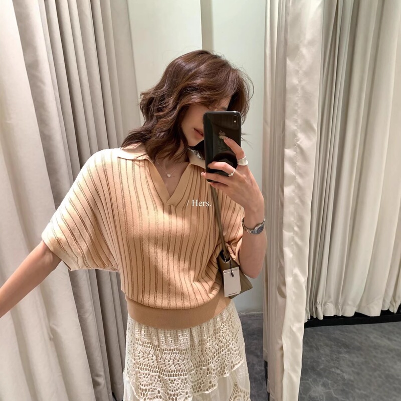 Hers Sweet Summer French Style Slim Fit Batwing Sleeve Turn-Down Collar Short Sleeve Knit Sweater for Women 08158