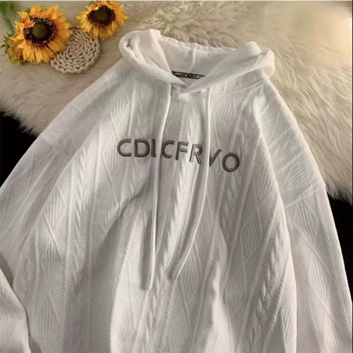 Свитшоты для пар, осень 2025, новые свободные толстовки в гонконгском стиле с вышивкой, универсальные повседневные топы с капюшоном в стиле "ленивый" кэжуал.