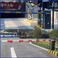 科拓道闸杆泡沫圆杆车道圆形闸栏杆海康道闸圆杆高速泡沫升降抬杆