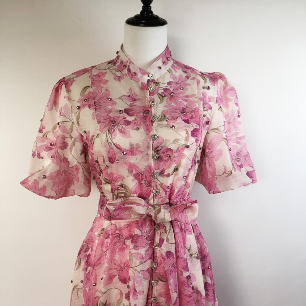 Đầm maxi nữ thắt eo cổ đứng tay lồng đèn đính đá phong cách Pháp — Màu trơn xanh lam, Màu trơn trắng, Hoa xanh da trời, Hoa hồng đậm chi tiết 45