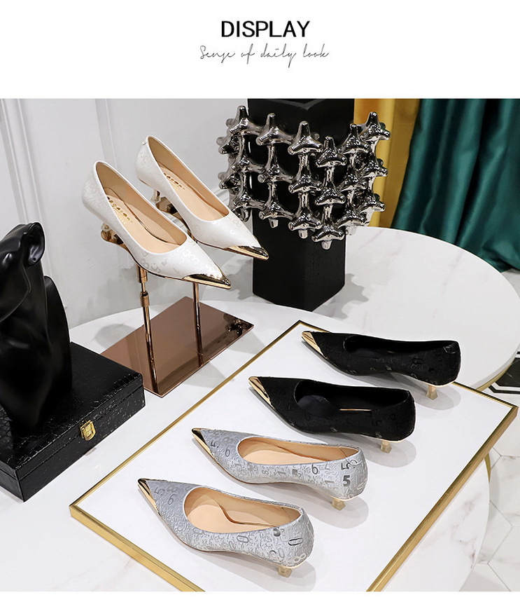Women's High Heels Pointed Toe Satin Shoes With Metal Detail_voghion.com