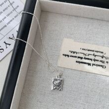 S925纯银HelloKitty方牌猫咪项链女韩国简约ins风可爱甜美锁骨链