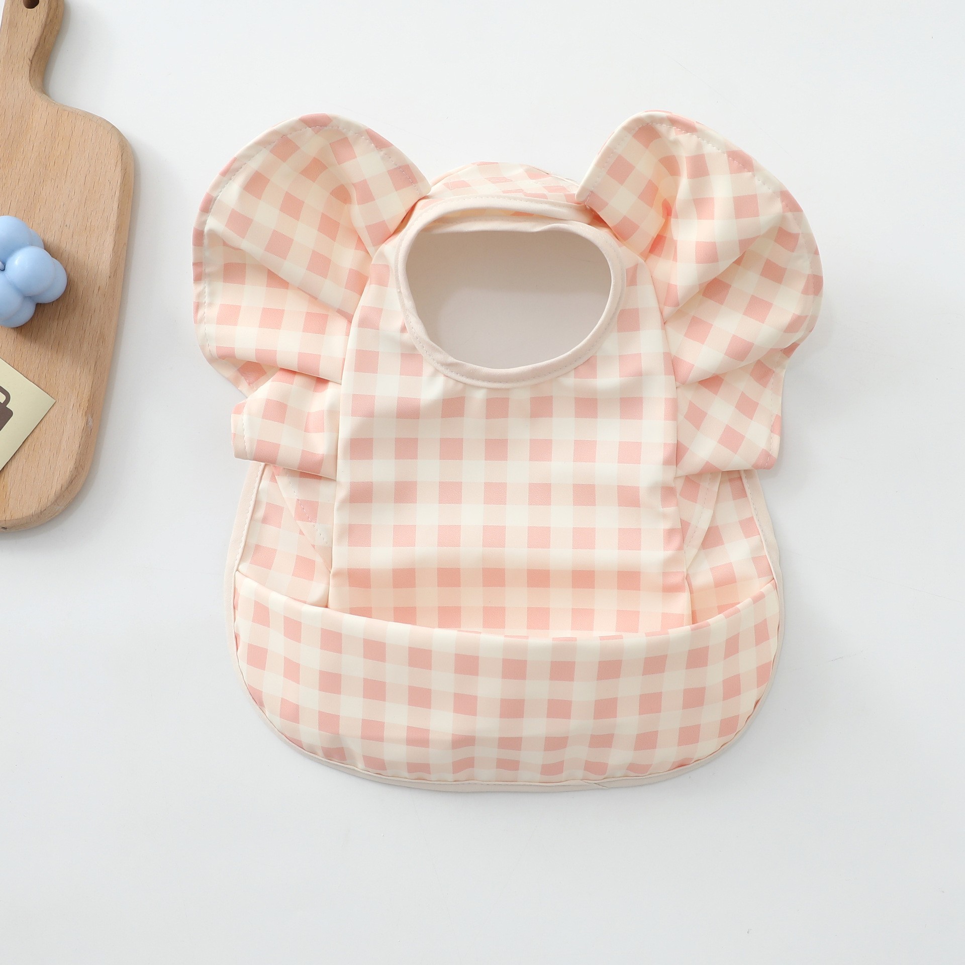 핑크 체크무늬 날개