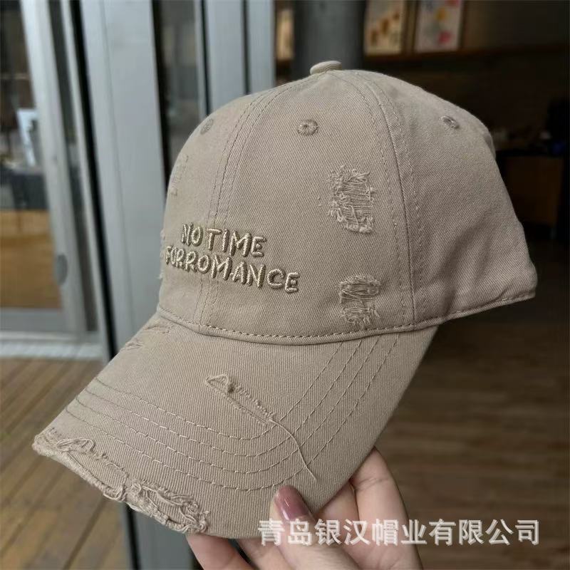 女性用の穴あき野球帽、文字刺繍入りウォッシュドコットンひさしキャップ、顔が小さく見える、つばが広く柔らかいトップのサンハット|undefined