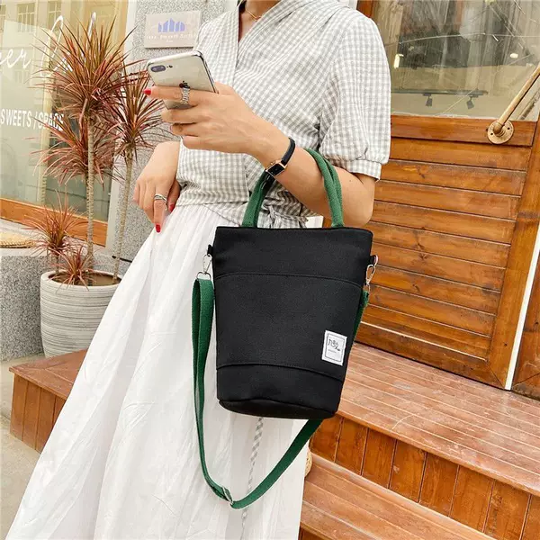 Foreign Trade Women's New Canvas Portable Crossbody Bag Simple All-match Bucket Shoulder Bag Mummy Hand Lunch Box Lunch Bag