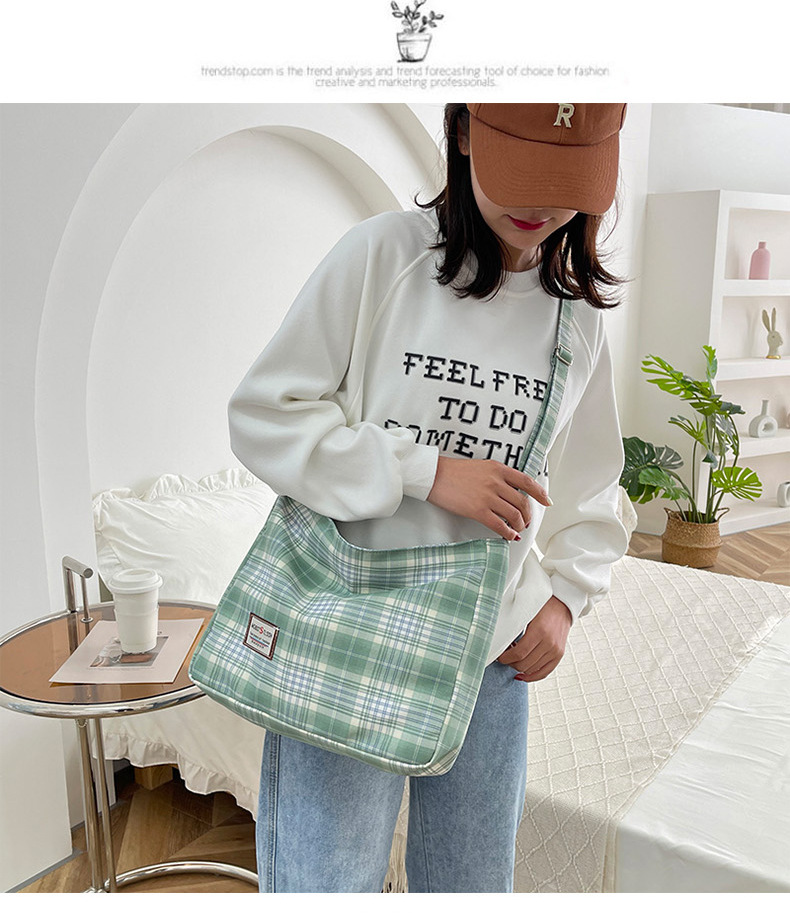 2022 New single-shoulder women's trendy checkered Korean style versatile crossbody bag for boys and girls, textbook bag undefined