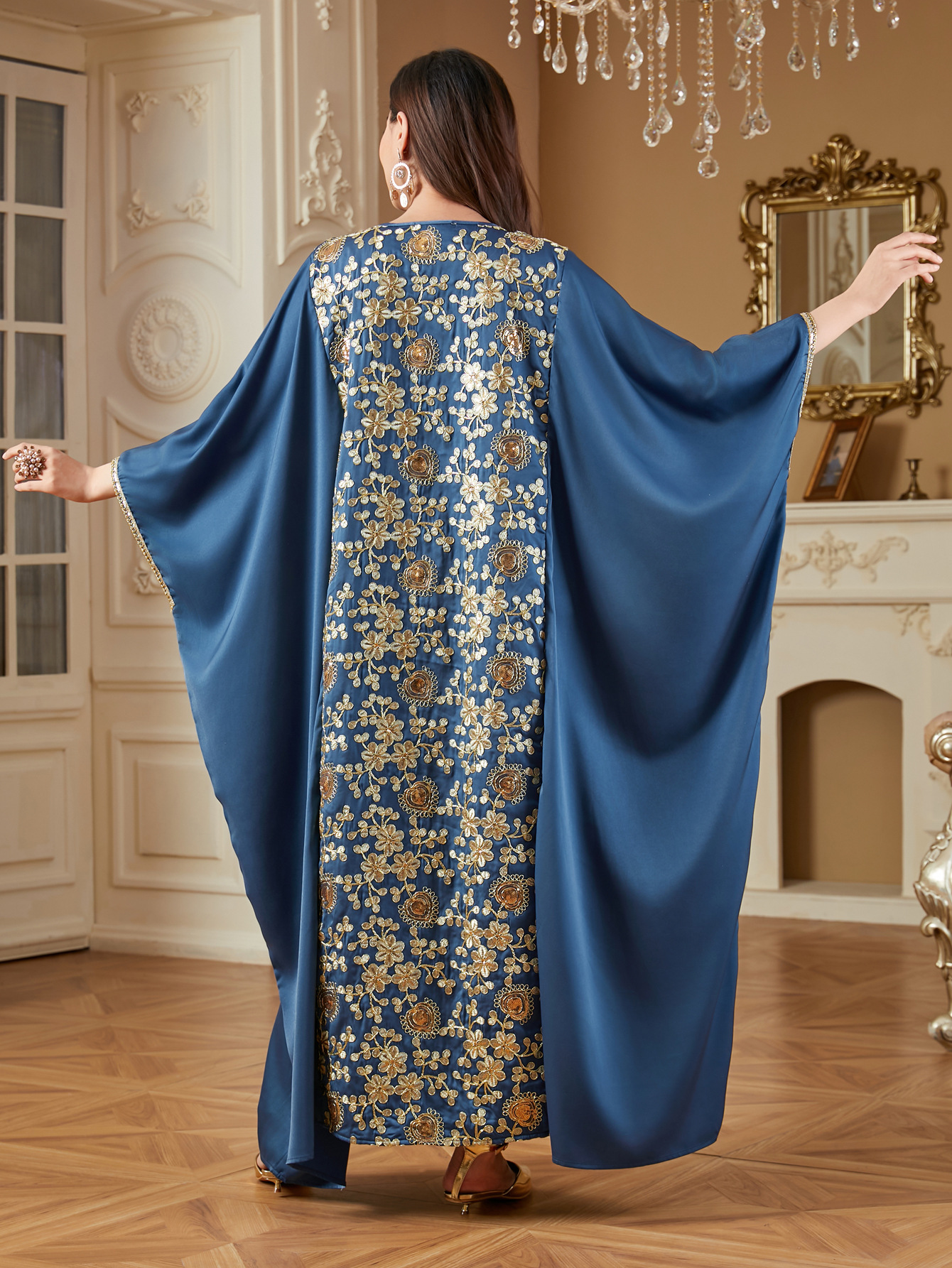 Embroidered Muslim Dress With Batwing Sleeves And Sequined Details_voghion.com