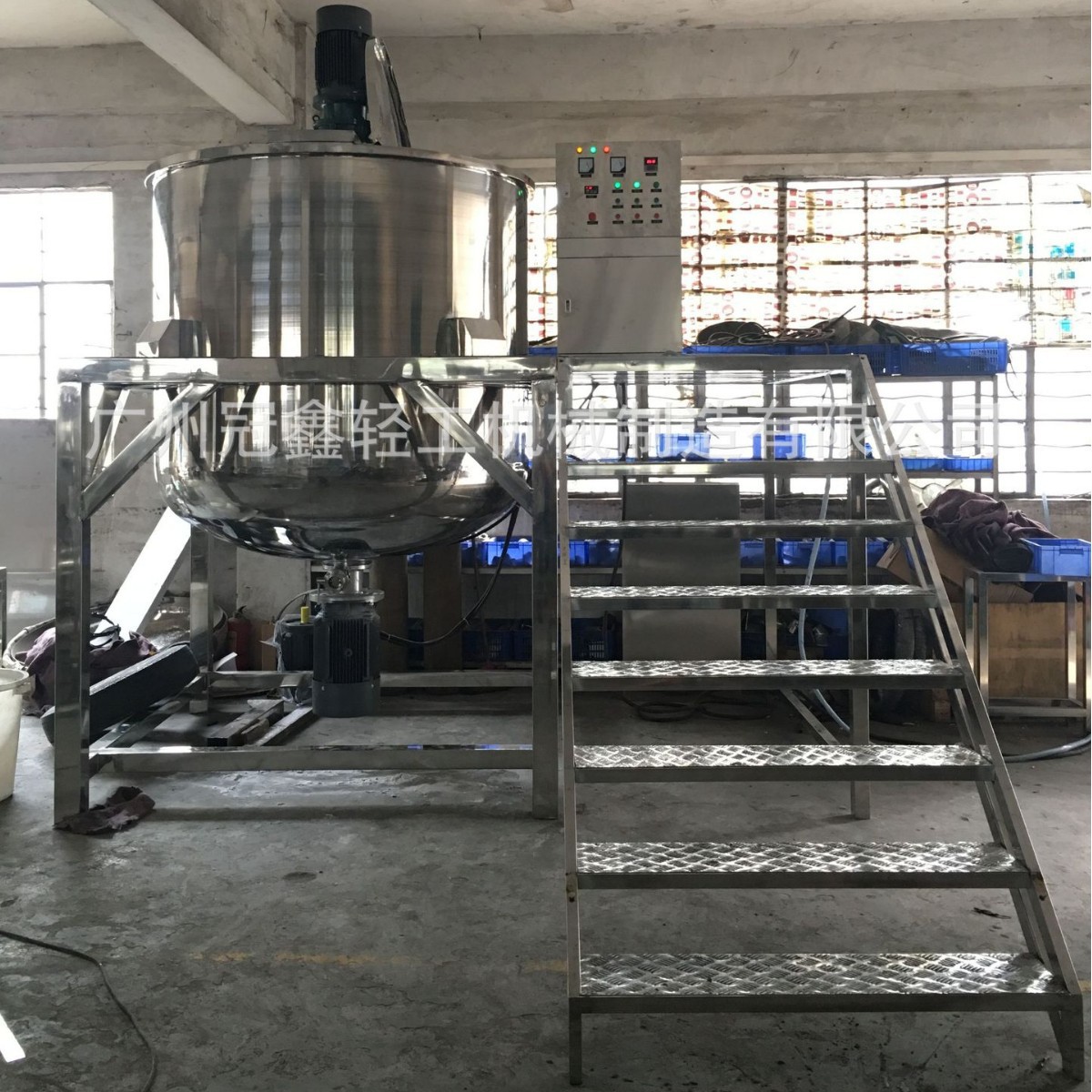 3吨洗洁精洗衣液均质搅拌机 洗洁精洗衣液生产设备液体混合搅拌罐