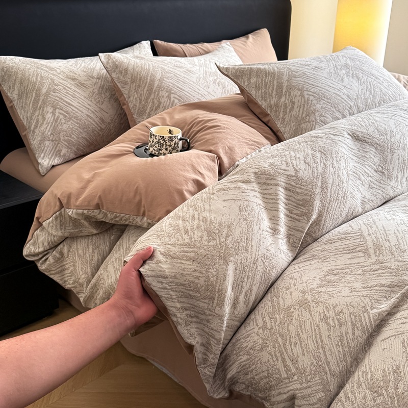 Jacquard grueso molido de algodón de tres capas de hilo de cuatro piezas de un conjunto de sábanas de algodón de clase A de tres piezas de ropa de cama de otoño y invierno 4
