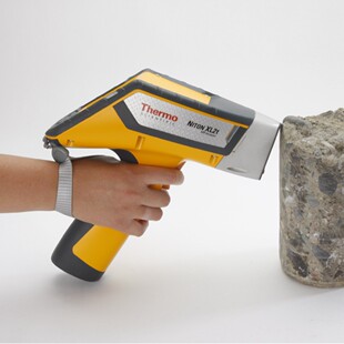 ����ԭ�b�M����ͨ���V�xXL2 800��yʽԪ�ط����x �Ͻ�����z�y�x