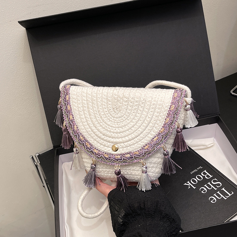Borsa a tracolla donna in paglia a busta versatile_voghion.com