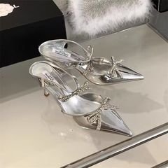 高級感~！銀色漆皮水鑽蝴蝶結尖頭半拖鞋女性感細跟高跟包頭涼鞋