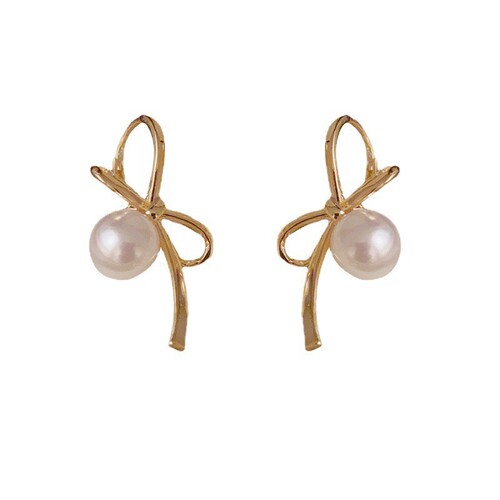 Exquisite butterfly knot imitation pearl earrings for women, light luxury elegant temperament design sense ear clips, niche fashionable versatile earrings