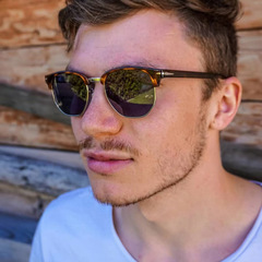 New Style Hong Kong Retro Sunglasses with a Sense of Sophistication and Fashion, Personalized UV-Protective Sunglasses for Men