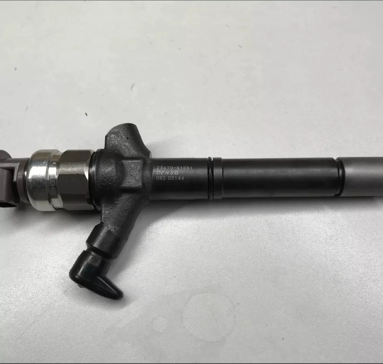 Инжектор дизельного топлива 23670-51051 для двигателя HILUX 1KD