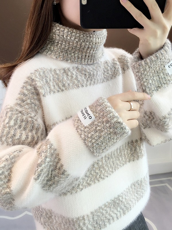 Suéter de las mujeres espesado invierno 2024 nuevo Otoño y ropa de invierno de cuello alto a rayas visón terciopelo top de punto camisa de fondo