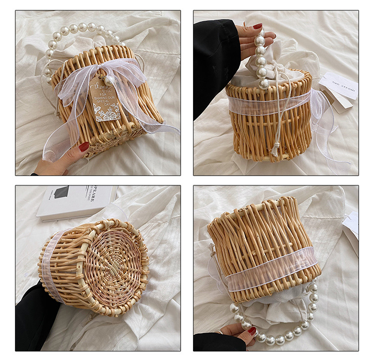 Women's Small Straw Solid Color Vacation Beach Beading Weave String Straw Bag display picture 1