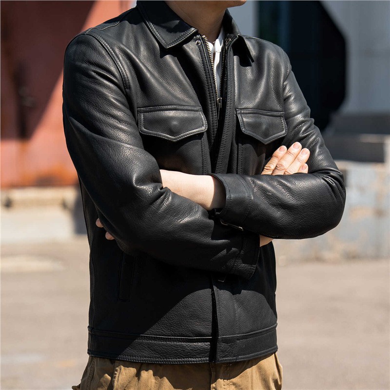 Vintage American-Style Genuine Leather Men's Motorcycle Jacket with a Leather Texture, Short Slim-Fit Jacket for Trendy Men