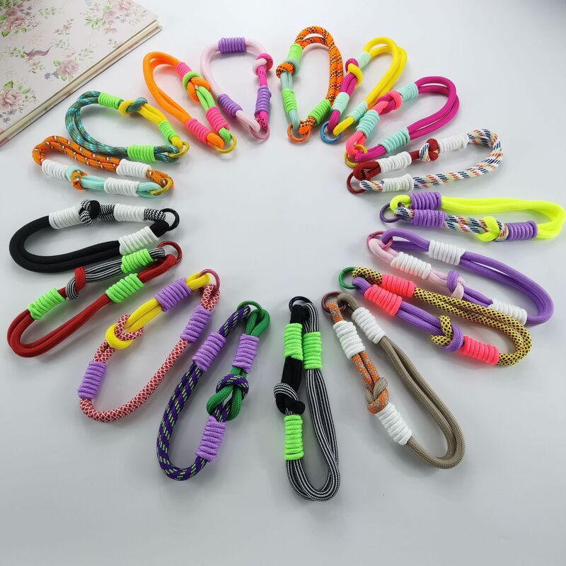 TikTok Hot Selling Wrist Lanyard Metal Buckle Anti-lost Mobile Phone Gasket Back Clip Unisex Keychain Mobile Phone Lanyard