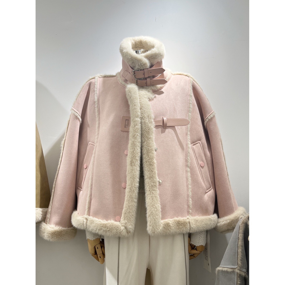 Lamb Fur All-In-One Outwear for Women, High-End 2023 Winter New Style Mink Fur Fleece-Lined Stand-Up Collar Motorcycle Jacket Trendy