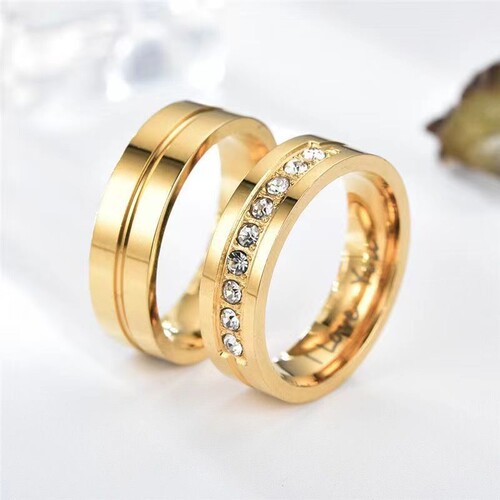 Stylish Accessories: Stainless Steel Diamond-Inlaid Couple Rings, European & American-Style Titanium Steel Zircon Rings, Korean-Style Hand Jewelry—Wholesale