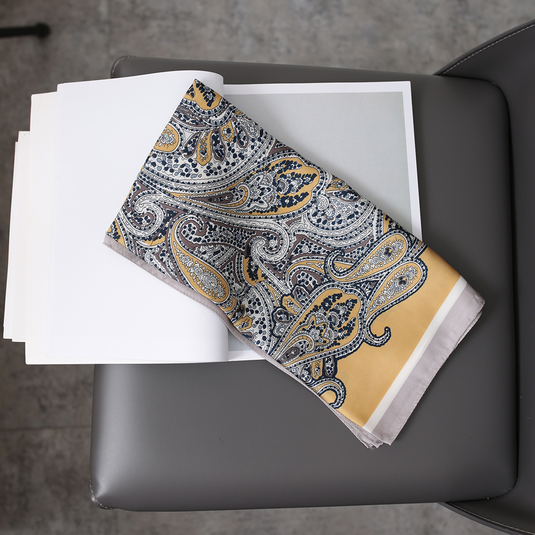 Naikan Classic~Fiore di anacardo quadrato piccolo in seta da donna, protezione per il collo primaverile e autunnale con camicia, abito, sottile_voghion.com