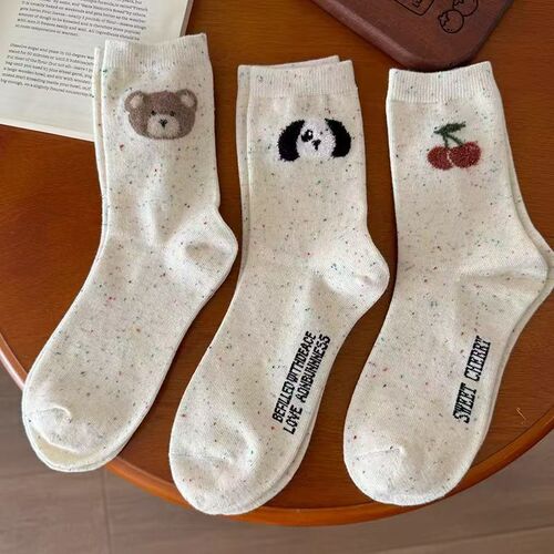 Autumn New Arrival Idea Yarn Solid Color Instagram Cute Bear Dopamine College Women's Medium Calf Socks 2024 New Love
