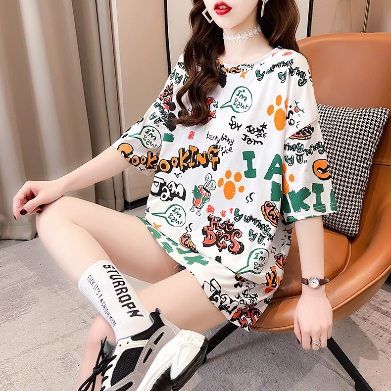 2026 new short-sleeve women's t-shirt, plus size, medium-long, loose-fitting, slimming, trendy design, stylish women's top 2026 new short-sleeve women's t-shirt, plus size, medium-long, loose-fitting, slimming, trendy design, stylish women's top