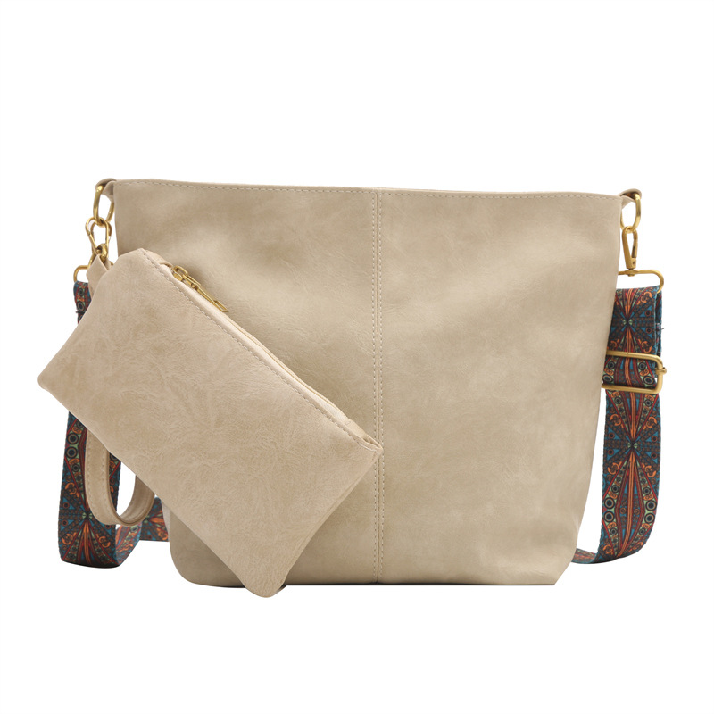 Nueva bolsa de hombro retro moda casual de gran capacidad bolsa de mano para mujeres 2024 moda de verano simple mochila