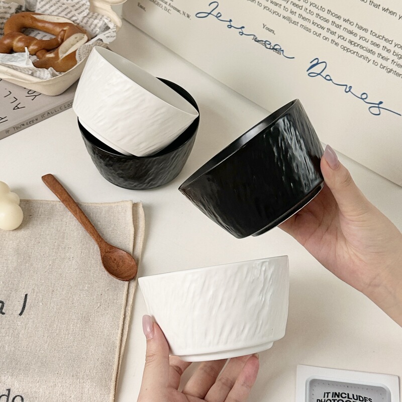 Japanese-Style Bowl and Plate Rock Tableware Set for Home Use, Light Luxury Bowls and Chopsticks, Matte Retro Ceramic, Simple Black and White Bowls and Plates