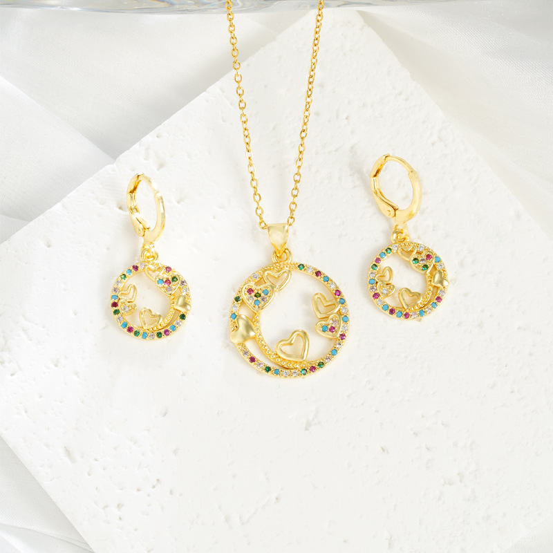 Collar de oro de arena vietnamita de estilo europeo y americano, anillo de lujo ligero, aretes de línea hueca en forma de corazón, joyería transfronteriza de nicho femenino al por mayor