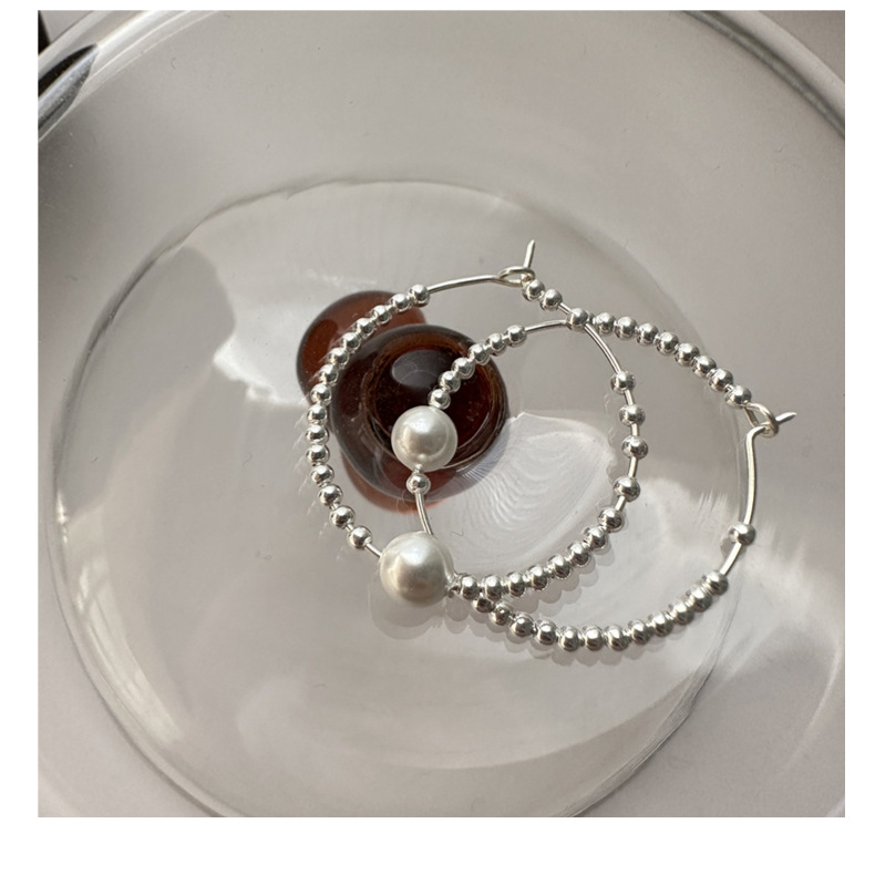 1 Pair Retro Round Beaded Polishing Pearl Sterling Silver Hoop Earrings display picture 5