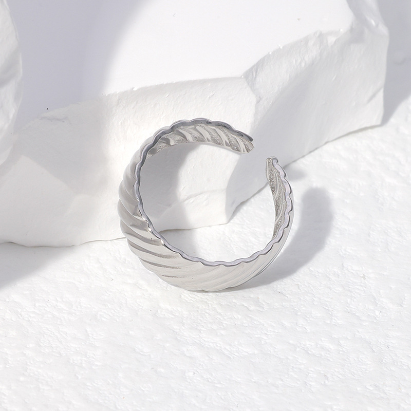 Simple Style Solid Color Stainless Steel Open Ring 1 Piece display picture 5