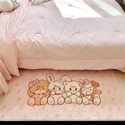 침대 옆 - 꽃무늬 네 개의 작은 조각