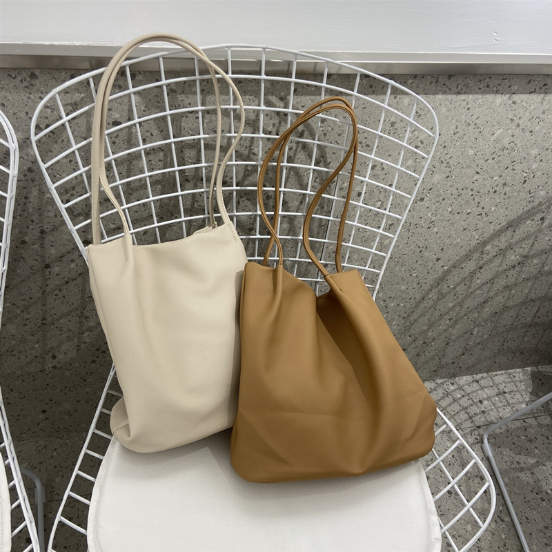 Femmes Moyen Toutes Les Saisons Faux Cuir Couleur Unie Mode Carré Boucle Magnétique Sac À Main display picture 1