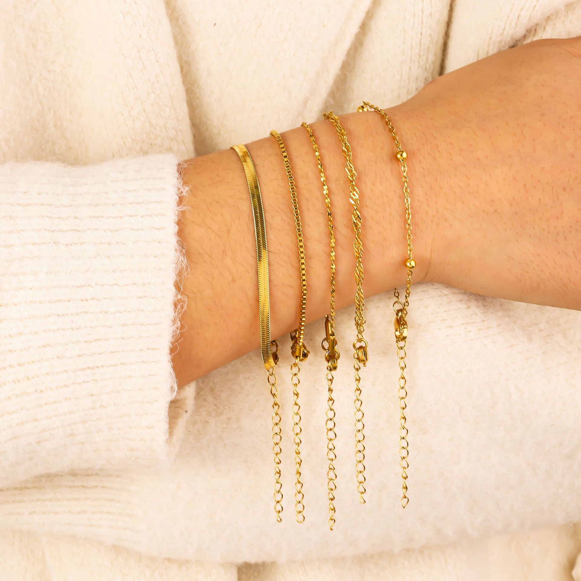 10g Weight PVD Coated Gold Plating Process Real Gold Plated Plating Material Bracelets, Chain Bracelet Classification 304 Stainless Steel Chain Material Twisted Rope Chain, snake chain Chain Type 1 Piece Quantity Daily Occasion 304 Stainless Steel Material Solid Color Pattern All Seasons Season Women's Gender Plating Design Simple Style Style Simple Style Solid Color 304 Stainless Steel 18K Gold Plated Twisted Rope Chain Snake Chain Bracelets Chain Bracelet In Bulk 3