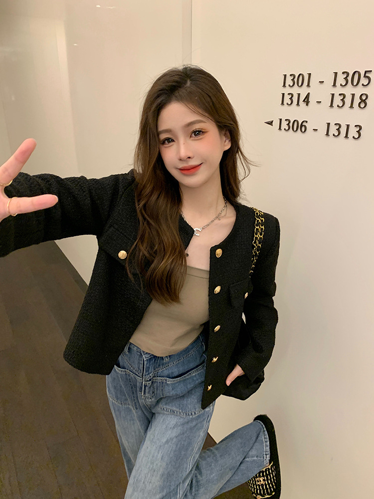 검은색